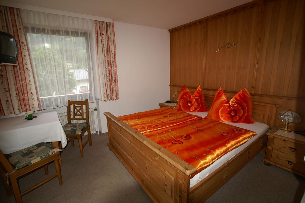 Gasthof Zur Post Hinterstoder Room photo